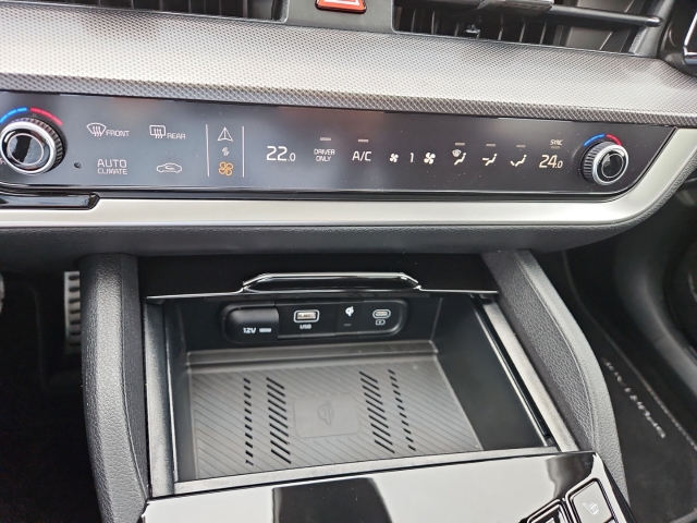 Fahrzeugansicht Kia Sportage 1.6T PHEV GT-Line 4WD 360 Grad Kamera Apple CarPlay Panoramadach Totwinkelassistent - Bild 32