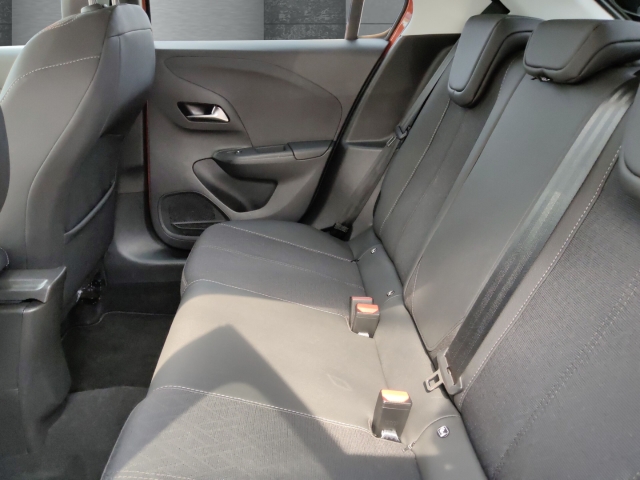 Fahrzeugansicht Opel Corsa-e Elegance LHZ SHZ Rückfahrkam. PDCv+h. Klima-A. Allwetter - Bild 9
