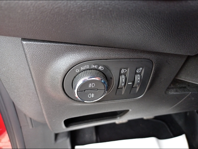 Fahrzeugansicht Opel Corsa E 1.4 Color Edition Sitzhzg. Klima Tempomat - Bild 14