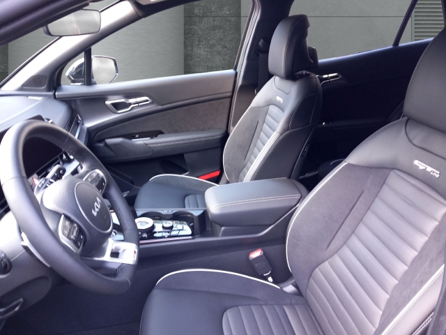 Fahrzeugansicht Kia Sportage GT-Line 1.6T-GDI MHEV DCT7 Navi Bi-LED Panoramadach Smart-Key Digitales Cockpit - Bild 8