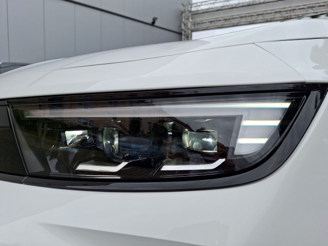Fahrzeugansicht Opel Astra ST GS Automatik Navi HUD Soundsystem 360 Kamera LED ACC El. Heckklappe Digitales Cockpit - Bild 23