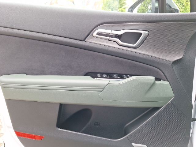 Fahrzeugansicht Kia Sportage Nightline Allrad Leder Allwetter Panoramadach Navi Digitales Cockpit LED ACC - Bild 13