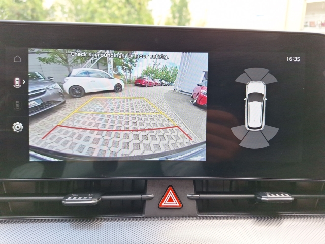 Fahrzeugansicht Kia Sportage Nightline Allrad Leder Allwetter Panoramadach Navi Digitales Cockpit LED ACC - Bild 19