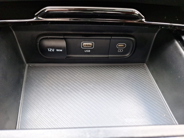 Fahrzeugansicht Kia Sportage Nightline Allrad Leder Allwetter Panoramadach Navi Digitales Cockpit LED ACC - Bild 24