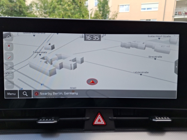 Fahrzeugansicht Kia Sportage Nightline Allrad Leder Allwetter Panoramadach Navi Digitales Cockpit LED ACC - Bild 18