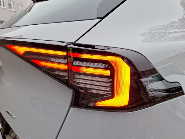 Fahrzeugansicht Kia Sportage GT-Line 1.6T HUD Panodach Navi Leder Digitales Cockpit Memory Sitze Soundsystem - Bild 16