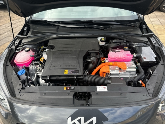 Fahrzeugansicht Kia Cee'd_sw 1.6 PHEV Spirit DCT6 Navi digitales Cockpit Memory Sitze LED ACC El. Heckklappe - Bild 14