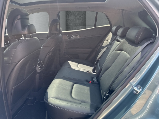 Fahrzeugansicht Kia Sportage Spirit Hybrid 1.6 T-GDI 2WD Panorama Navi Leder Digitales Cockpit 360 Kamera - Bild 9