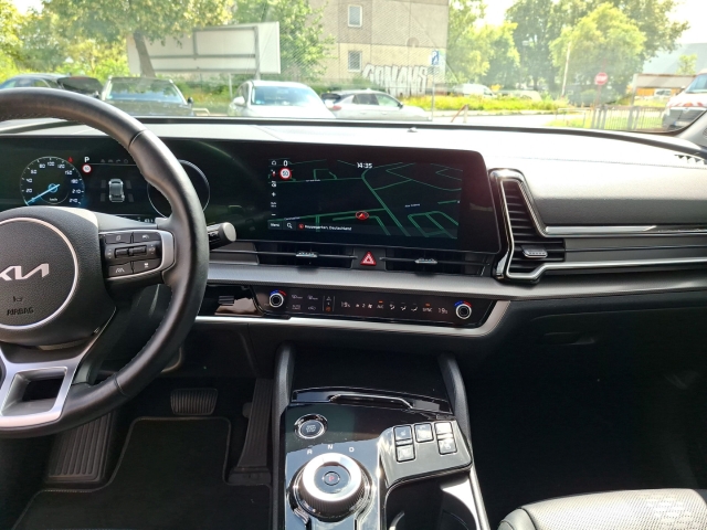 Fahrzeugansicht Kia Sportage Spirit 4WD 1.6 T-GDI DCT Panorama Navi Leder Digitales Cockpit 360 Kamera Klimasitze - Bild 11