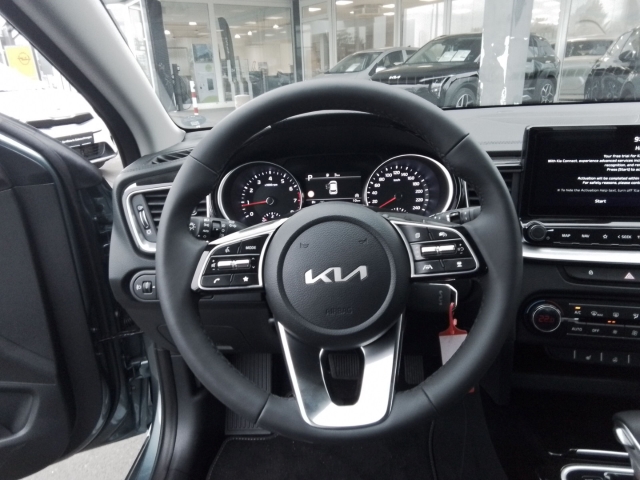 Fahrzeugansicht Kia Cee'd Vision 1.5 DCT PDC Rückfahrk.Sitz+Lenkradh. Navi digitales Cockpit ACC Apple CarPlay - Bild 12