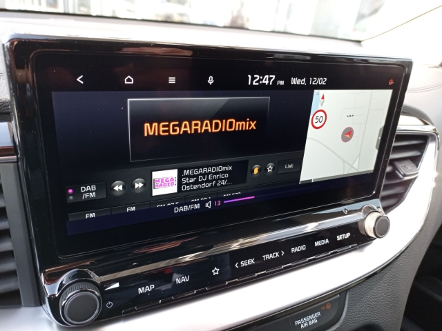 Fahrzeugansicht Kia Cee'd Ultimate Edition 1.5 DCT Mild-Hybrid Style-Paket Navi LED ACC Apple CarPlay Android Auto - Bild 23