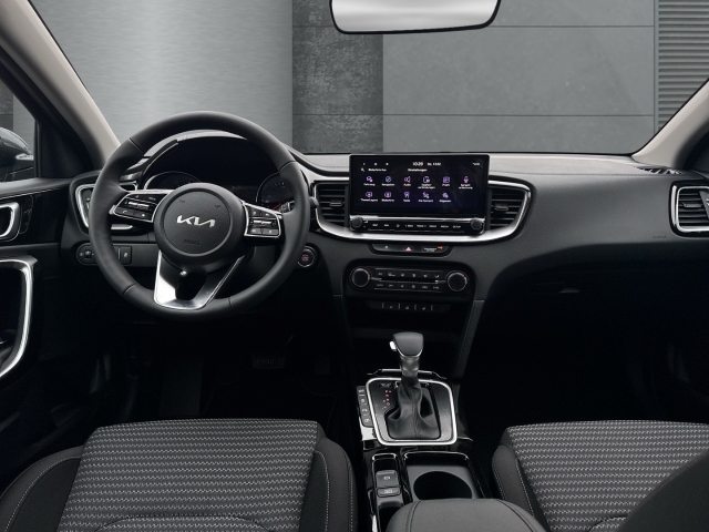 Fahrzeugansicht Kia Cee'd Ultimate Edition 1.5T Mild-Hybrid DCT Style-Paket Navi LED Apple CarPlay Android Auto - Bild 10