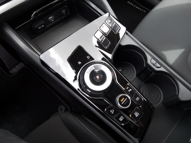 Fahrzeugansicht Kia Sportage 1.6T PHEV VISION Komfort AHZV ACC LenkradHZG LED Apple CarPlay - Bild 24