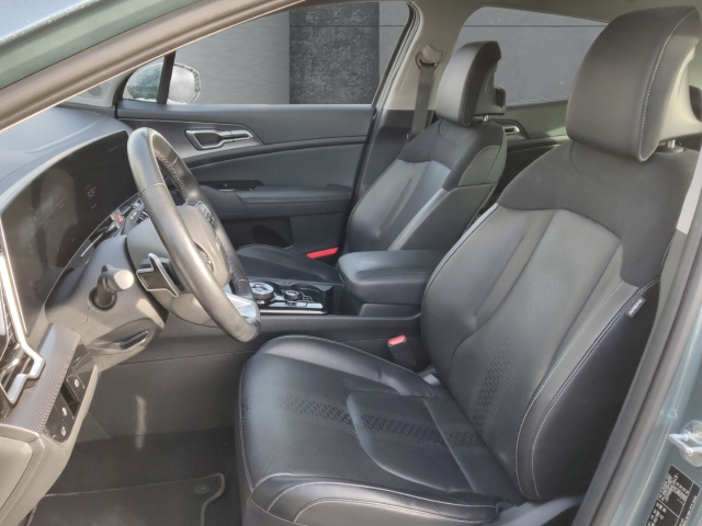 Fahrzeugansicht Kia Sportage SPIRIT 1.6T 48V DCT ALLRAD Navi Leder Digitales Cockpit Memory Sitze HarmanKardon - Bild 8