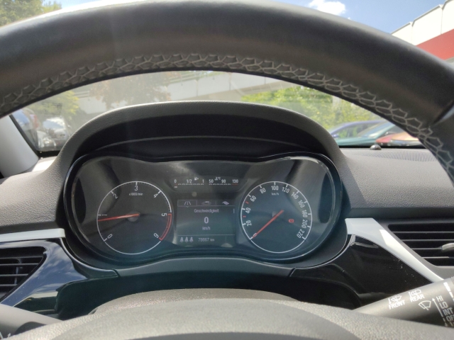 Fahrzeugansicht Opel Corsa Color Edition ecoFlex 1.3 CDTI Navi OPC-Sportpaket Bi-Xenon Apple CarPlay Beheizb. Frontsch. - Bild 12