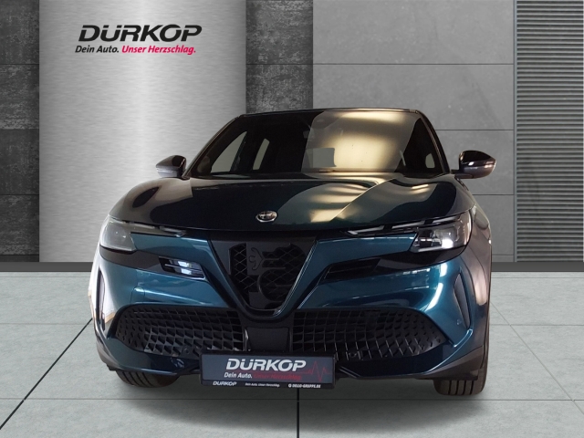 Alfa Romeo Junior Elettrica Speciale Technologie-Paket Navi Digitales Cockpit Soundsystem 360 Kamera