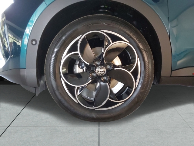 Fahrzeugansicht Alfa Romeo Junior Elettrica Speciale Technologie-Paket Navi Digitales Cockpit Soundsystem 360 Kamera - Bild 4