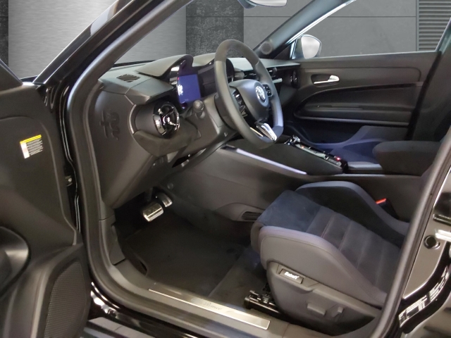 Fahrzeugansicht Alfa Romeo Junior Elettrica Speciale Sport und Technologie-Paket Leder Panoramadach - Bild 7