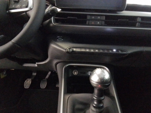 Fahrzeugansicht Jeep Avenger Summit 1.2 Infotainment-Paket Navi Soundsystem-JBL 360 Kamera LED El. Heckklappe - Bild 11