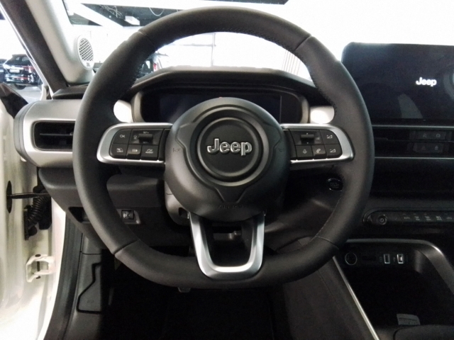 Fahrzeugansicht Jeep Avenger Summit 1.2 Infotainment-Paket Navi Soundsystem-JBL 360 Kamera LED El. Heckklappe - Bild 12