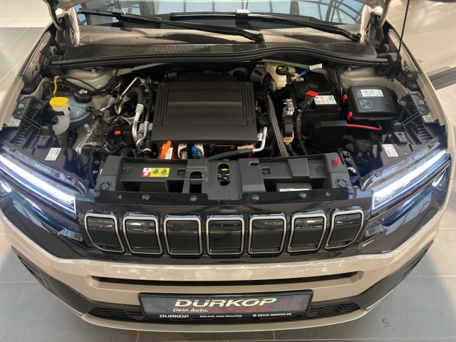 Fahrzeugansicht Jeep Avenger -e Summit 54KW MY24 Wärmepumpe ACC Winterpaket Navi digitales Cockpit Soundsystem - Bild 14