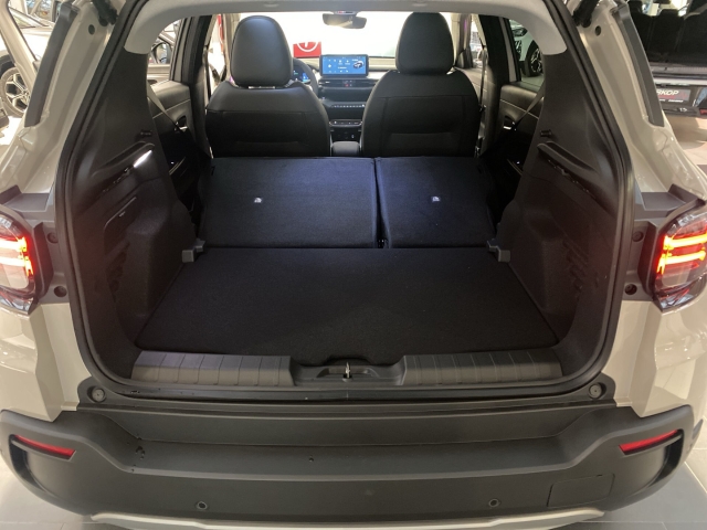 Fahrzeugansicht Jeep Avenger -e Summit 54KW MY24 Wärmepumpe ACC Winterpaket Navi digitales Cockpit Soundsystem - Bild 23