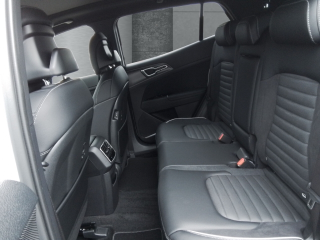 Fahrzeugansicht Kia Sportage GT-line 1.6T Allrad Vollausstattung HUD El. Panodach Navi digitales Cockpit Memory Sitze - Bild 9