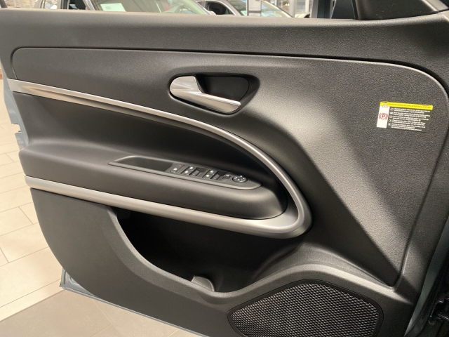 Fahrzeugansicht Jeep Avenger Summit 1.2 Mild-Hybrid LED Apple CarPlay Android Auto Klimaautom DAB SHZ Keyless - Bild 13