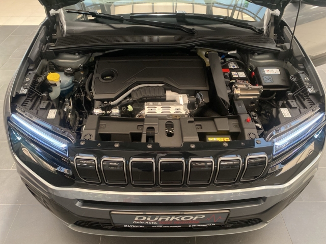 Fahrzeugansicht Jeep Avenger Summit 1.2 Mild-Hybrid LED Apple CarPlay Android Auto Klimaautom DAB SHZ Keyless - Bild 14