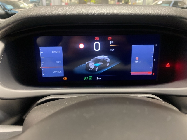 Fahrzeugansicht Jeep Avenger Summit 1.2 Mild-Hybrid LED Apple CarPlay Android Auto Klimaautom DAB SHZ Keyless - Bild 19