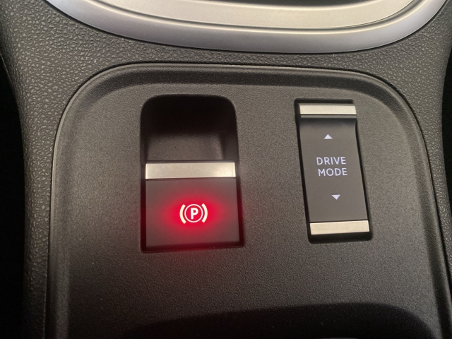 Fahrzeugansicht Jeep Avenger Summit 1.2 Mild-Hybrid LED Apple CarPlay Android Auto Klimaautom DAB SHZ Keyless - Bild 24