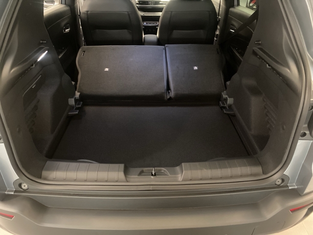 Fahrzeugansicht Jeep Avenger Summit 1.2 Mild-Hybrid LED Apple CarPlay Android Auto Klimaautom DAB SHZ Keyless - Bild 32