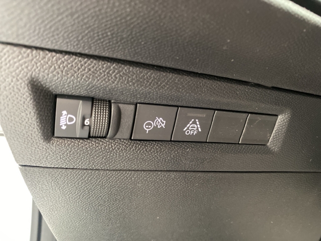 Fahrzeugansicht Opel Frontera Electric GS 11kw-Lader Tech-Paket Allwetter Navi Digitales Cockpit LED - Bild 17