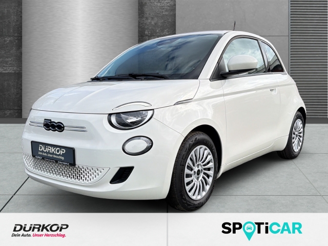 Fahrzeugansicht Fiat 500e Klimaautomatik Android Auto Apple CarPlay