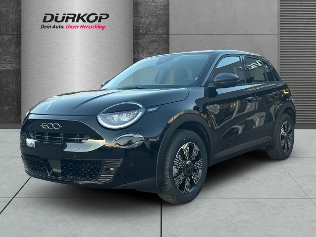 Fahrzeugansicht Fiat 600 Hybrid Business Edition Leasingaktion Allwetterreifen Navigationssystem Klimaautomatik