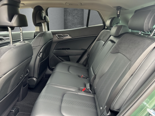 Fahrzeugansicht Kia Sportage 1.6D AWD DCT SPIRIT LEDER Glasdach SOUND-Paket Navi digitales Cockpit Memory Sitze - Bild 9