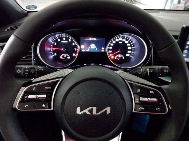 Fahrzeugansicht Kia Cee'd_sw 1.5T NIGHTLINE Edition *Premium Endstufe* Navi digitales Cockpit - Bild 12