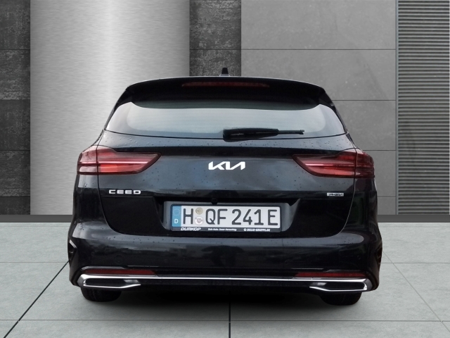 Fahrzeugansicht Kia Cee'd_sw Spirit PHEV Sitzkomfort Technologie-Paket El. Panodach Navi digitales Cockpit Memory Sitze - Bild 6
