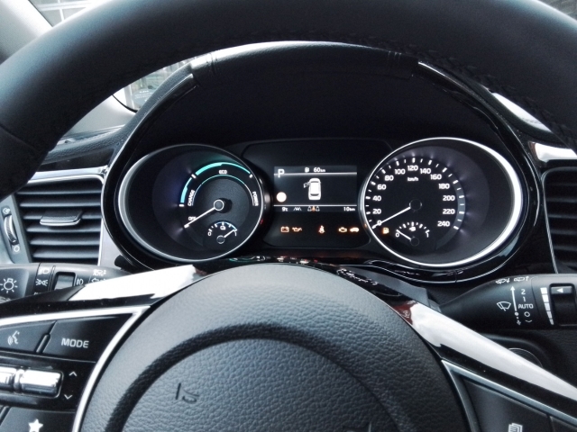 Fahrzeugansicht Kia Cee'd_sw Spirit PHEV Sitzkomfort Technologie-Paket El. Panodach Navi digitales Cockpit Memory Sitze - Bild 12