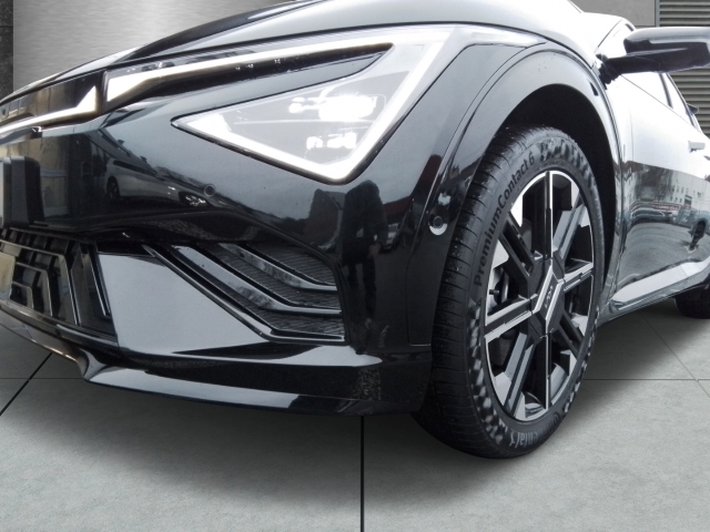 Fahrzeugansicht Kia EV6 GT-Line Allrad 84 kWh Assistenz-Plus Wärmepumpe Soundsystem Design HUD StandHZG El. Panodach - Bild 4