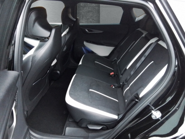 Fahrzeugansicht Kia EV6 GT-Line Allrad 84 kWh Assistenz-Plus Wärmepumpe Soundsystem Design HUD StandHZG El. Panodach - Bild 9