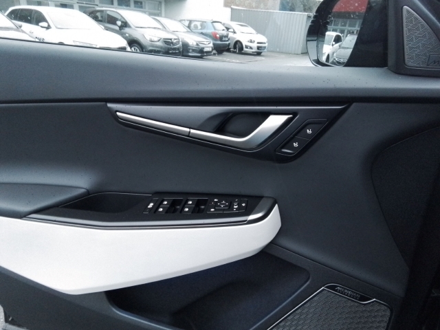 Fahrzeugansicht Kia EV6 GT-Line Allrad 84 kWh Assistenz-Plus Wärmepumpe Soundsystem Design HUD StandHZG El. Panodach - Bild 13