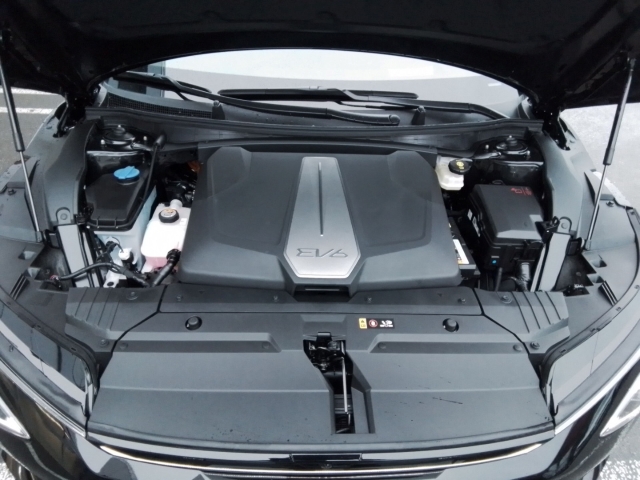 Fahrzeugansicht Kia EV6 GT-Line Allrad 84 kWh Assistenz-Plus Wärmepumpe Soundsystem Design HUD StandHZG El. Panodach - Bild 14