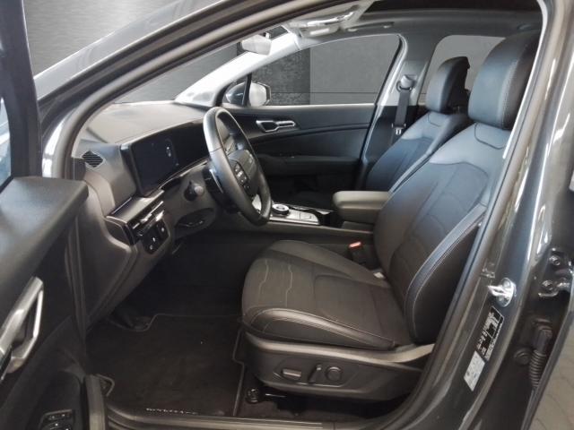 Fahrzeugansicht Kia Sportage Spirit 1.6T AT DriveWise-Paket El Panoramadach HUD Navi Digitales Cockpit ACC SHZ v+h - Bild 7