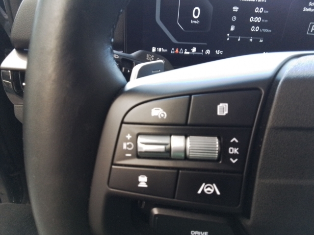 Fahrzeugansicht Kia Sportage Spirit 1.6T AT DriveWise-Paket El Panoramadach HUD Navi Digitales Cockpit ACC SHZ v+h - Bild 21