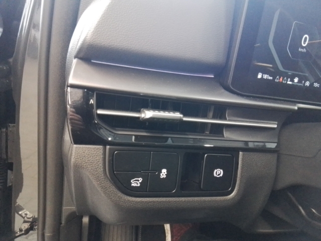 Fahrzeugansicht Kia Sportage Spirit 1.6T AT DriveWise-Paket El Panoramadach HUD Navi Digitales Cockpit ACC SHZ v+h - Bild 23