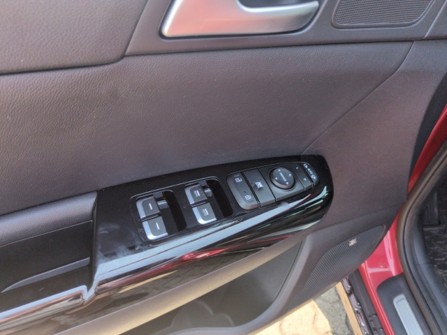 Fahrzeugansicht Kia Sportage Line 4WD 1.6 T-GDI,Navi+LED+JBL-Sound+Sitzheizung vorne u. hinten+Anhängerkupplung abn. - Bild 16