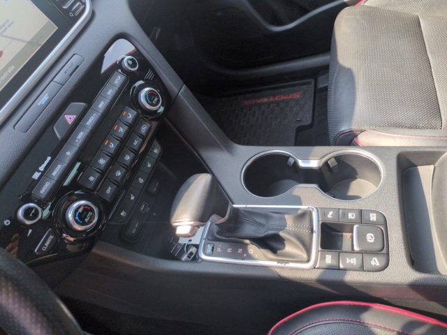 Fahrzeugansicht Kia Sportage Line 4WD 1.6 T-GDI,Navi+LED+JBL-Sound+Sitzheizung vorne u. hinten+Anhängerkupplung abn. - Bild 19