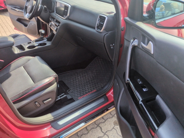 Fahrzeugansicht Kia Sportage Line 4WD 1.6 T-GDI,Navi+LED+JBL-Sound+Sitzheizung vorne u. hinten+Anhängerkupplung abn. - Bild 26