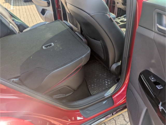 Fahrzeugansicht Kia Sportage Line 4WD 1.6 T-GDI,Navi+LED+JBL-Sound+Sitzheizung vorne u. hinten+Anhängerkupplung abn. - Bild 37